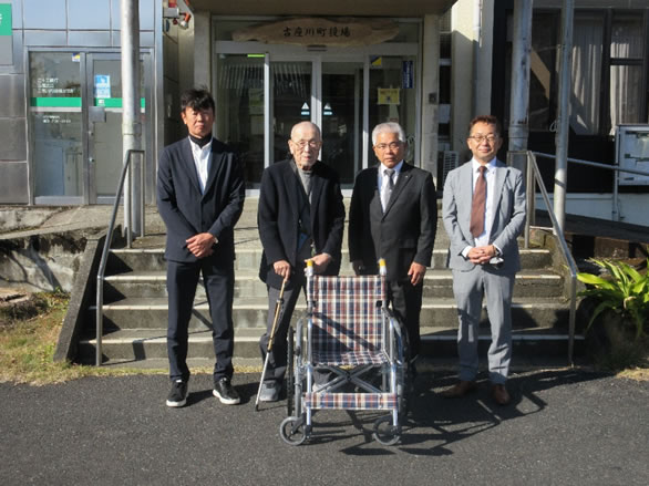 �Í��쒬�ɎԂ������񑡂��܂���